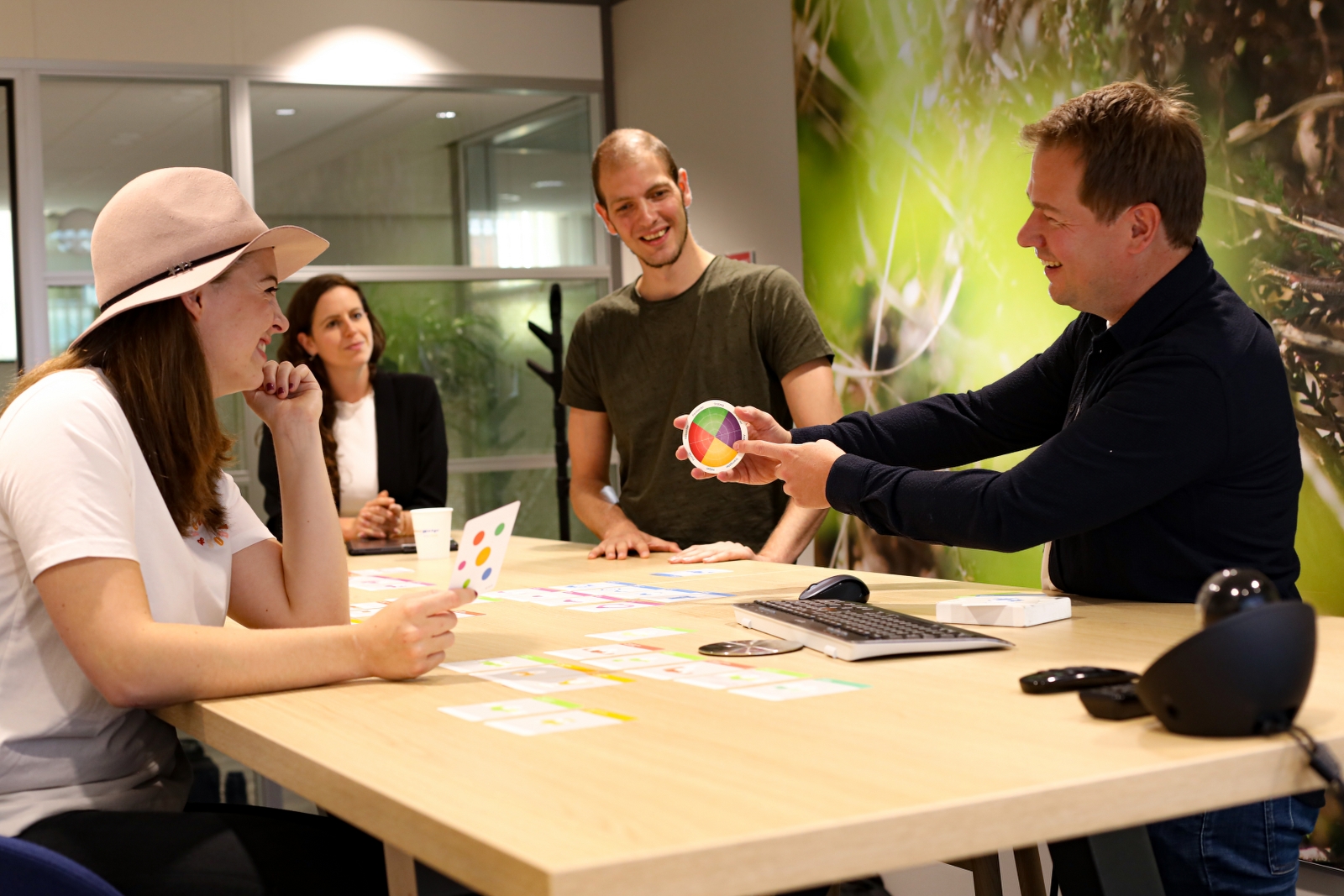 collega's in gesprek