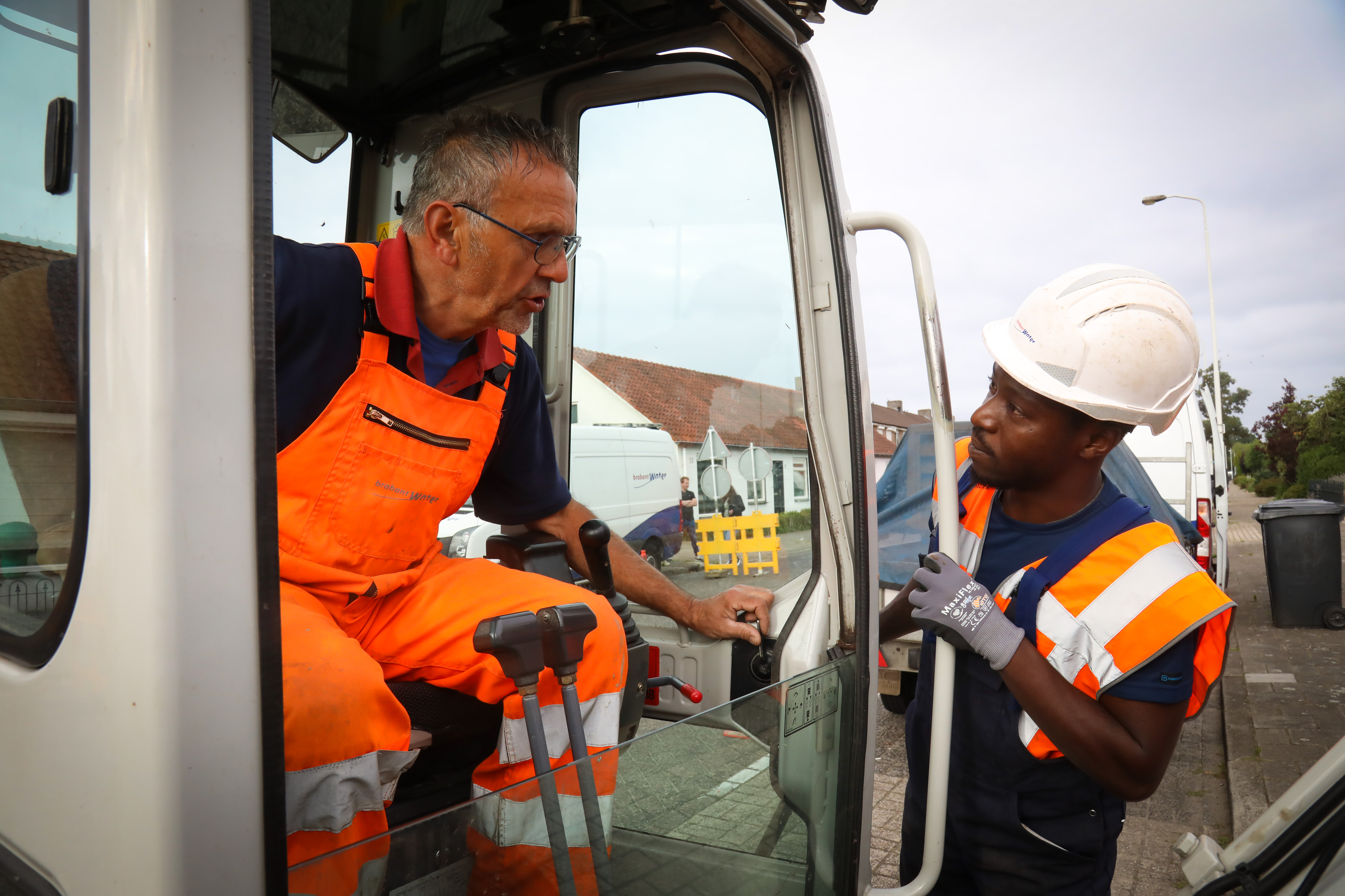 buiten aan het werk